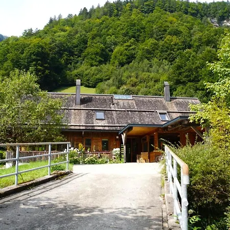 Haus Am Wasserfall